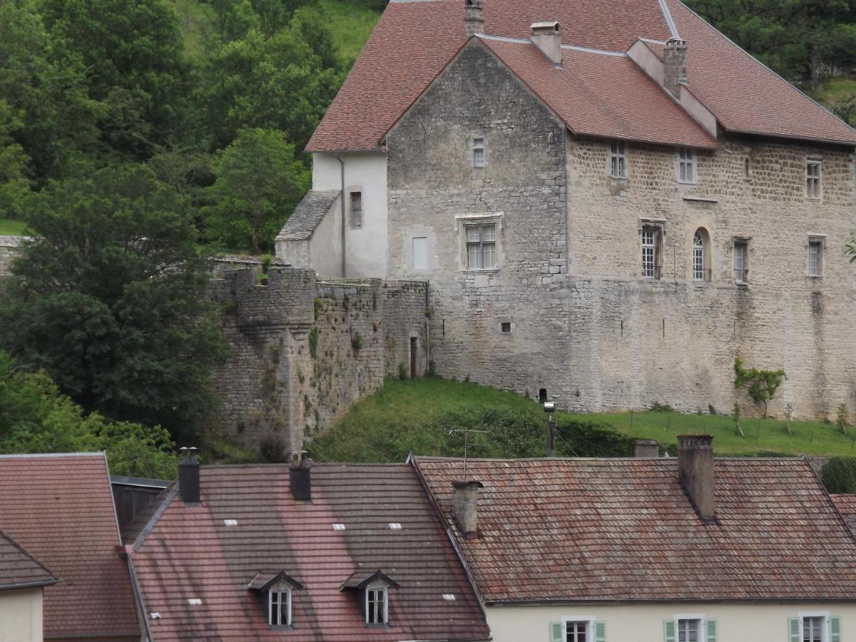 Gite La Petite Ecluse En Bord De Loue Lods Exterior photo